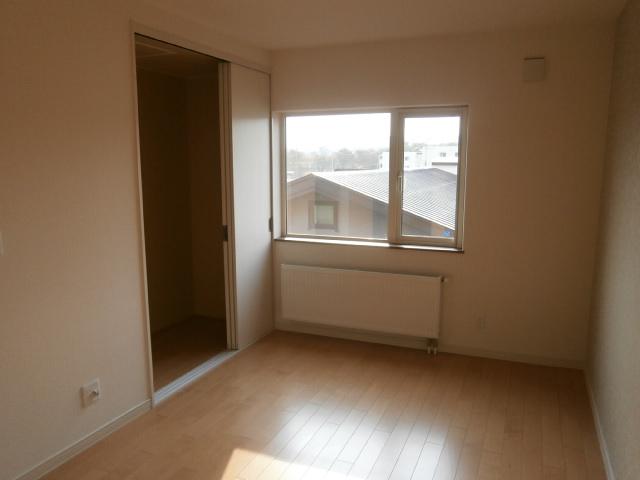 Other introspection. 2F Western-style 7 Pledge