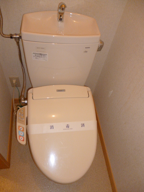 Toilet. Washlet is standard equipment ☆ 
