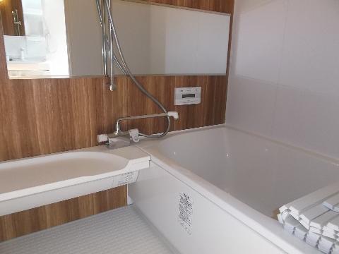 Bathroom. Unit bus 0.75 square meters of LIXIL