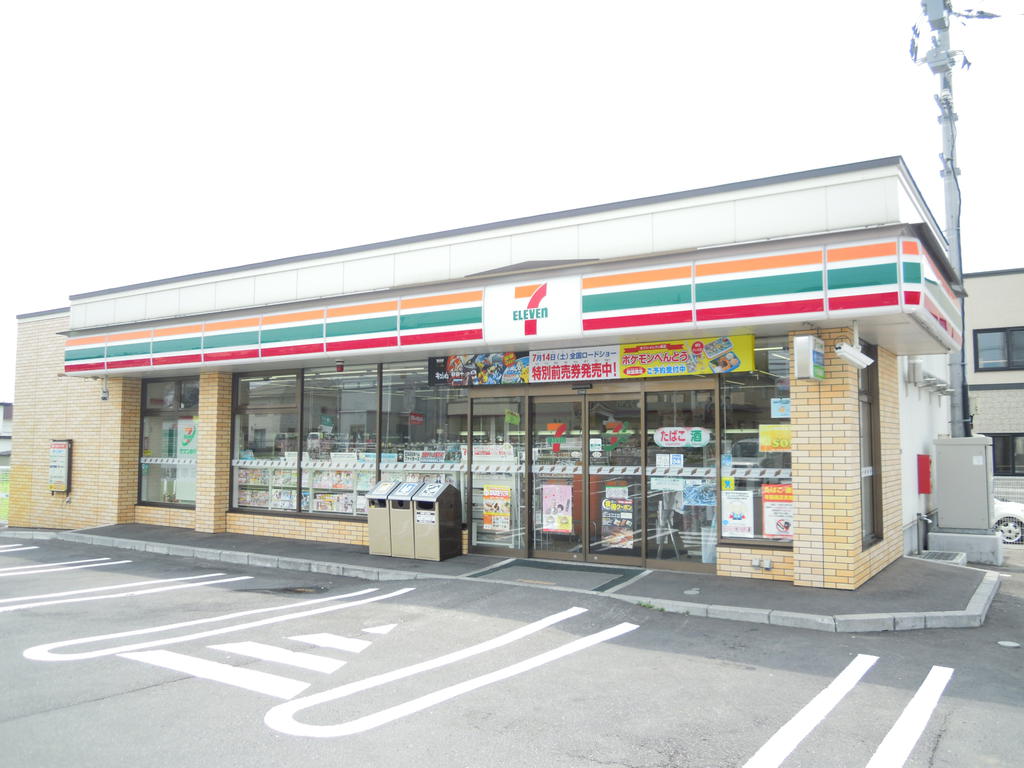 Convenience store. Seven-Eleven Hakodate bellflower 3-chome up (convenience store) 984m