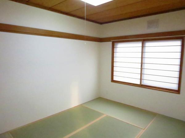 Non-living room. First floor Japanese-style room 6 tatami