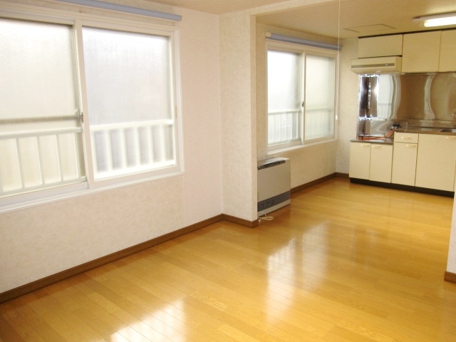 Other room space. Photo is the same specification