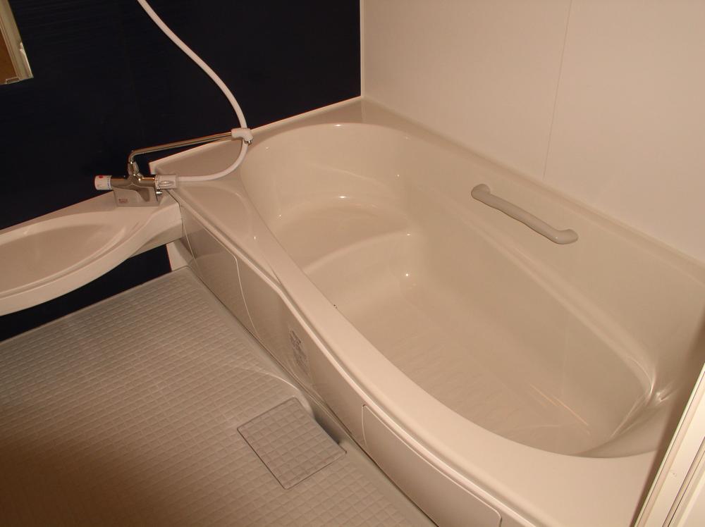 Bathroom. Spacious bath 1 tsubo size