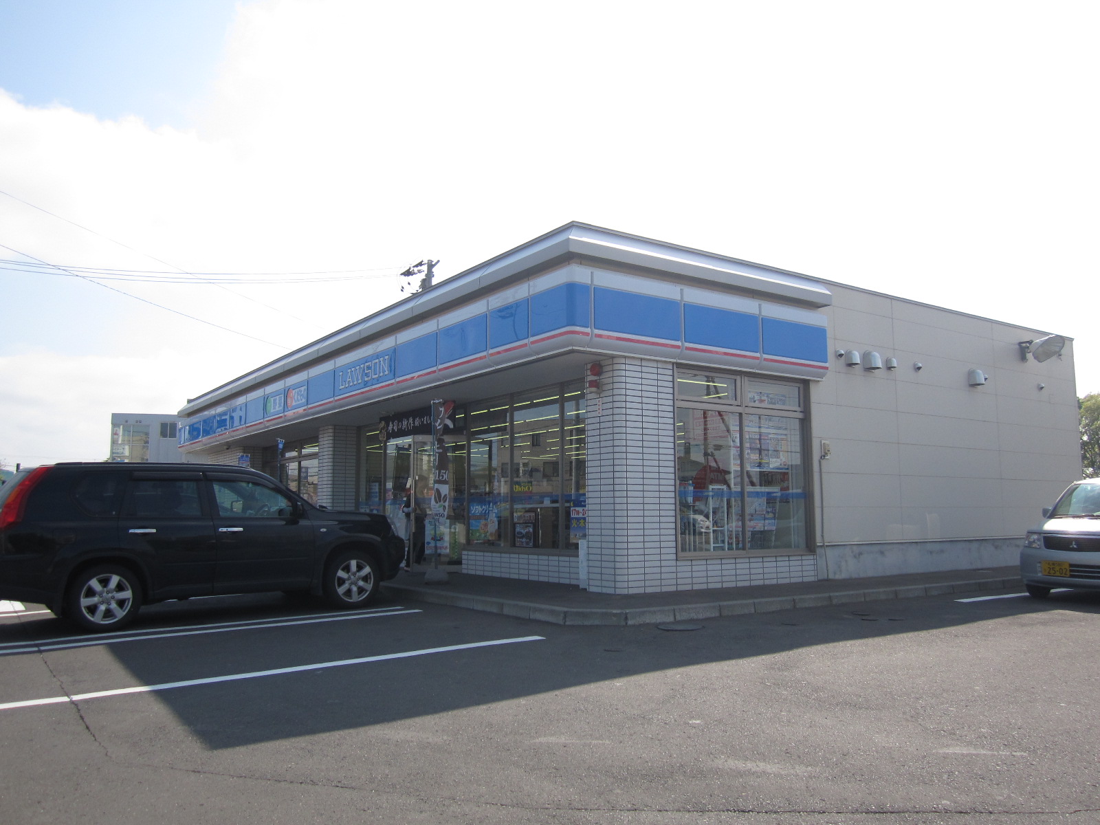 Convenience store. 534m until Lawson Kitahiroshima Omagarichuo store (convenience store)
