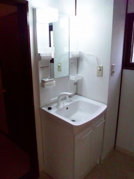 Wash basin, toilet. Shampoo dresser new goods exchange
