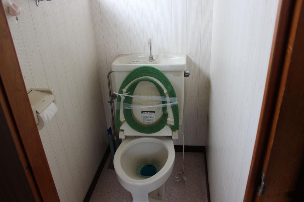 Toilet. Interior