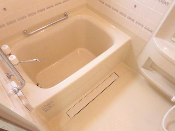 Bathroom. shower ・ Curran new goods exchange