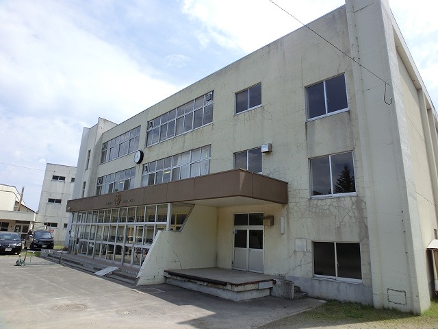 Primary school. 498m to Otaru Municipal Katsuraoka elementary school (elementary school)