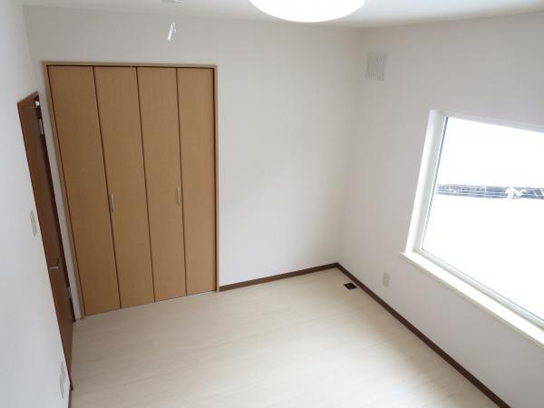 Non-living room. 2 Kaiyoshitsu 6 Pledge 2 Kaikaku room is with a closet