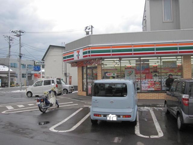 Convenience store. Seven-Eleven Otaru Okusawa store up (convenience store) 495m