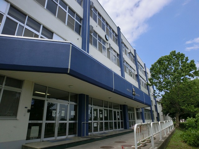 Junior high school. 1403m to Otaru Municipal Zenibako junior high school (junior high school)