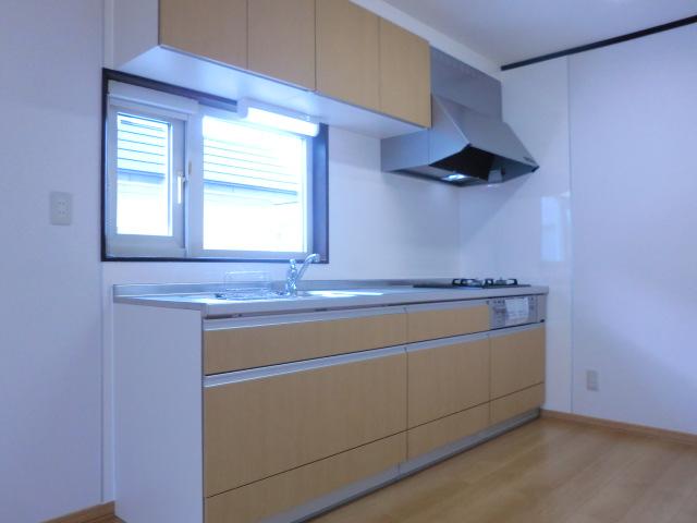 Kitchen.  ■ New system Kitchen