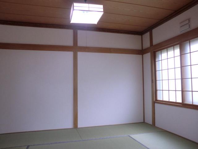 Other introspection.  ■ Is a Japanese-style room