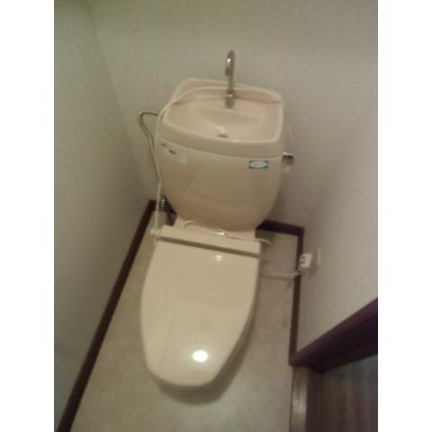 Toilet