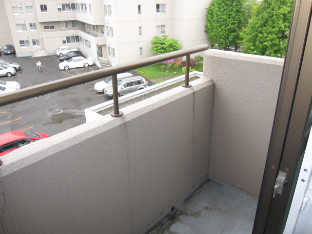 Balcony. Image is the same specification