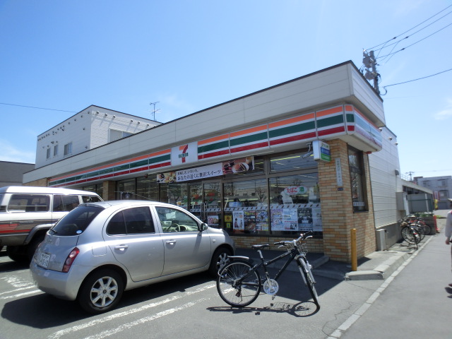 Convenience store. Seven-Eleven Sapporo Nangodori 21-chome (convenience store) to 400m