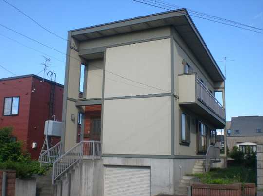 Local appearance photo. Exterior (1)