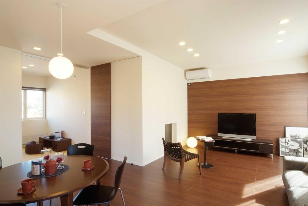 Living.  [15-1] Chic to organized living ・ Dining open space
