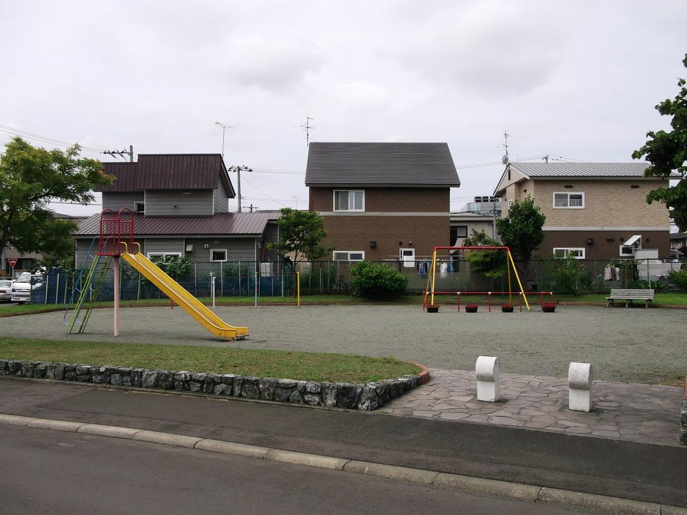 park. 100m until Atsubetsunishi sunflower park