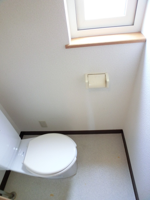 Toilet. Toilet with window ☆ 