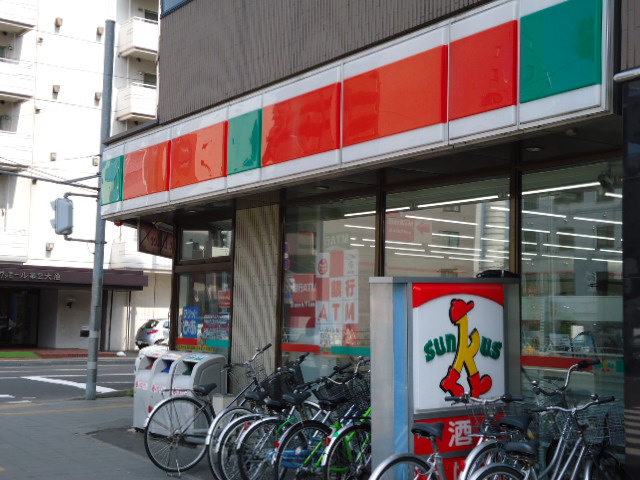 Convenience store. Thanks North Ichijodori store up (convenience store) 210m