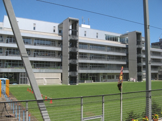 Primary school. 500m to Sapporo City Shiseikan Hall Elementary School (elementary school)