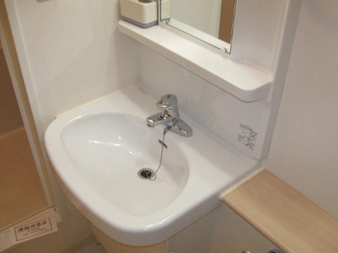 Washroom.  ☆ It is a convenient bathroom vanity ☆ 