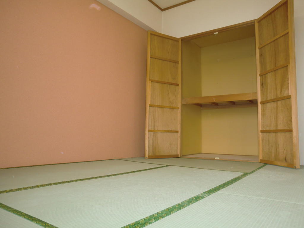 Other room space