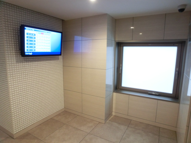 Other common areas. The elevator hall, TV to flow, such as weather forecasts and news! 