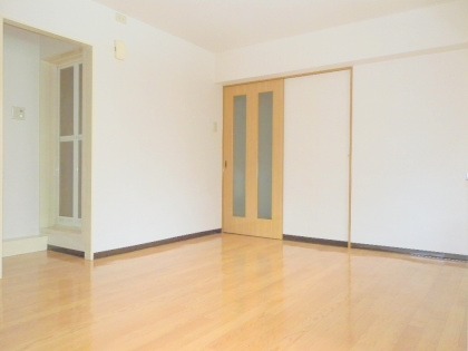 Living and room. Deposit ・ key money ・ Before rent ・ Brokerage fee is all free of special properties