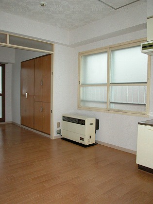 Living and room. ~ Sapporo's largest listing amount ~ Looking for room to big center shops