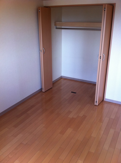 Other room space. Western-style room 1 Facing east ☆ Closet spread