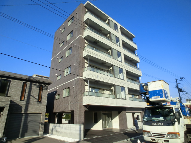 Building appearance.  ☆ All houses facing south ☆ 