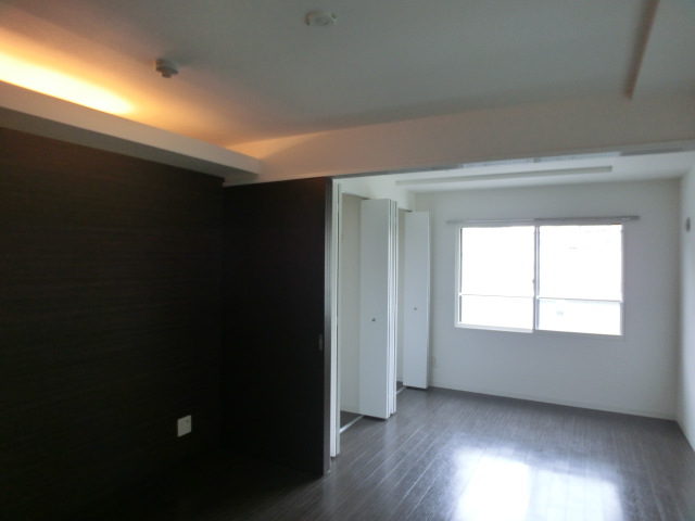 Other room space. Western-style is bright south-facing room ☆ 