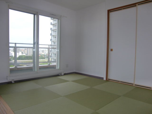 Other room space. It has become There is also a calm space Japanese-style room!