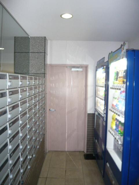 Entrance. Delivery Box & vending machine