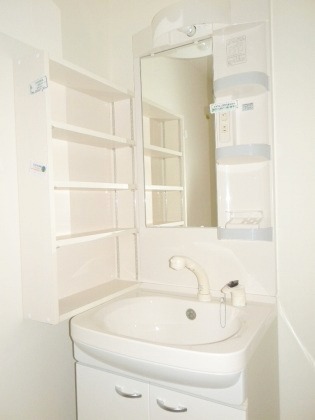 Washroom. Popular property was vacant! ! Pets Allowed designer apartment ☆ 