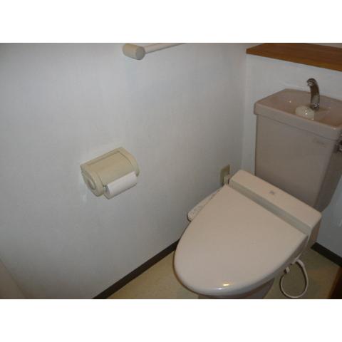 Toilet. Washlet year I can be comfortable in use are equipped! 