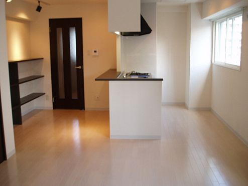 Living and room. It is renovated the entire surface flooring. 