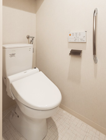 Toilet.  [Shower toilet with hand washing counter] Equipped with hand washing counter. Also, Comfortable system has adopted a shower toilet packed