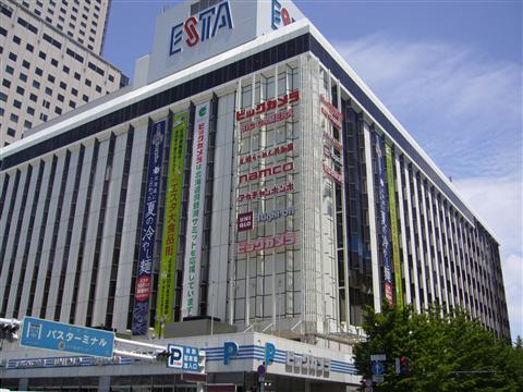 Shopping centre. 350m to Sapporo Esta (shopping center)