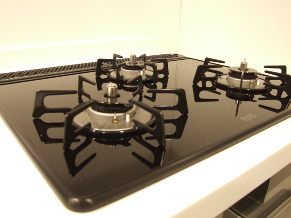 Kitchen.  [Glass top stove] Stove, Adopt a glass-top stove. It is easy to clean