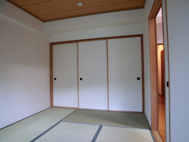 Other room space.  ☆ Japanese-style room ☆ 