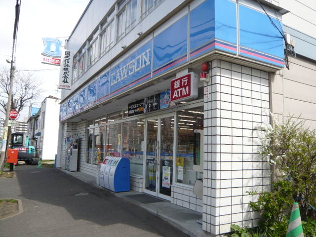 Convenience store. 120m until Lawson Sapporo Kita Article 7 store (convenience store)