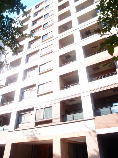 Building appearance. South Maruyama high-rise apartment of! subway ・ Super within walking distance of a good location! 