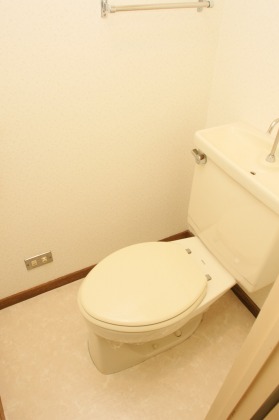 Toilet. ~ Sapporo's largest listing amount ~ Looking for room to big center shops! 