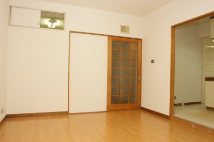 Living and room. ~ Sapporo's largest listing amount ~ Looking for room to big center shops! 