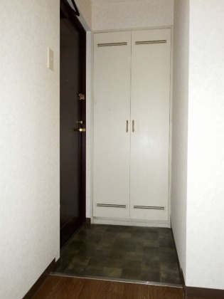 Entrance. ~ Sapporo's largest listing amount ~ Looking for room to big center shops ☆ 