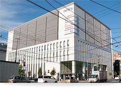 Shopping centre. Flash report Sapporo Factory store until the (shopping center) 371m