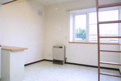 Living and room. It is a popular loft with property ☆ Reasonable your rent at this location